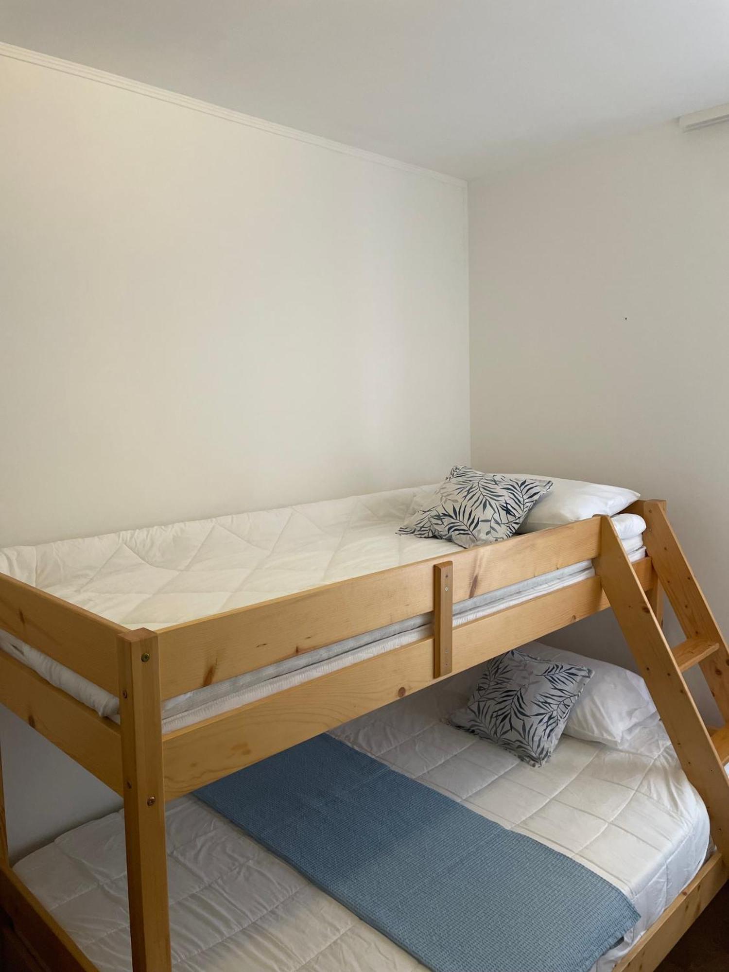 'One Tree' Apartment, Old Town Zara Esterno foto